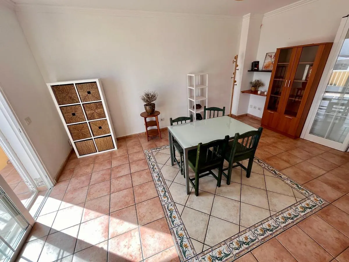 Integral 5 Coliving Bed & Breakfast El Médano İspanya